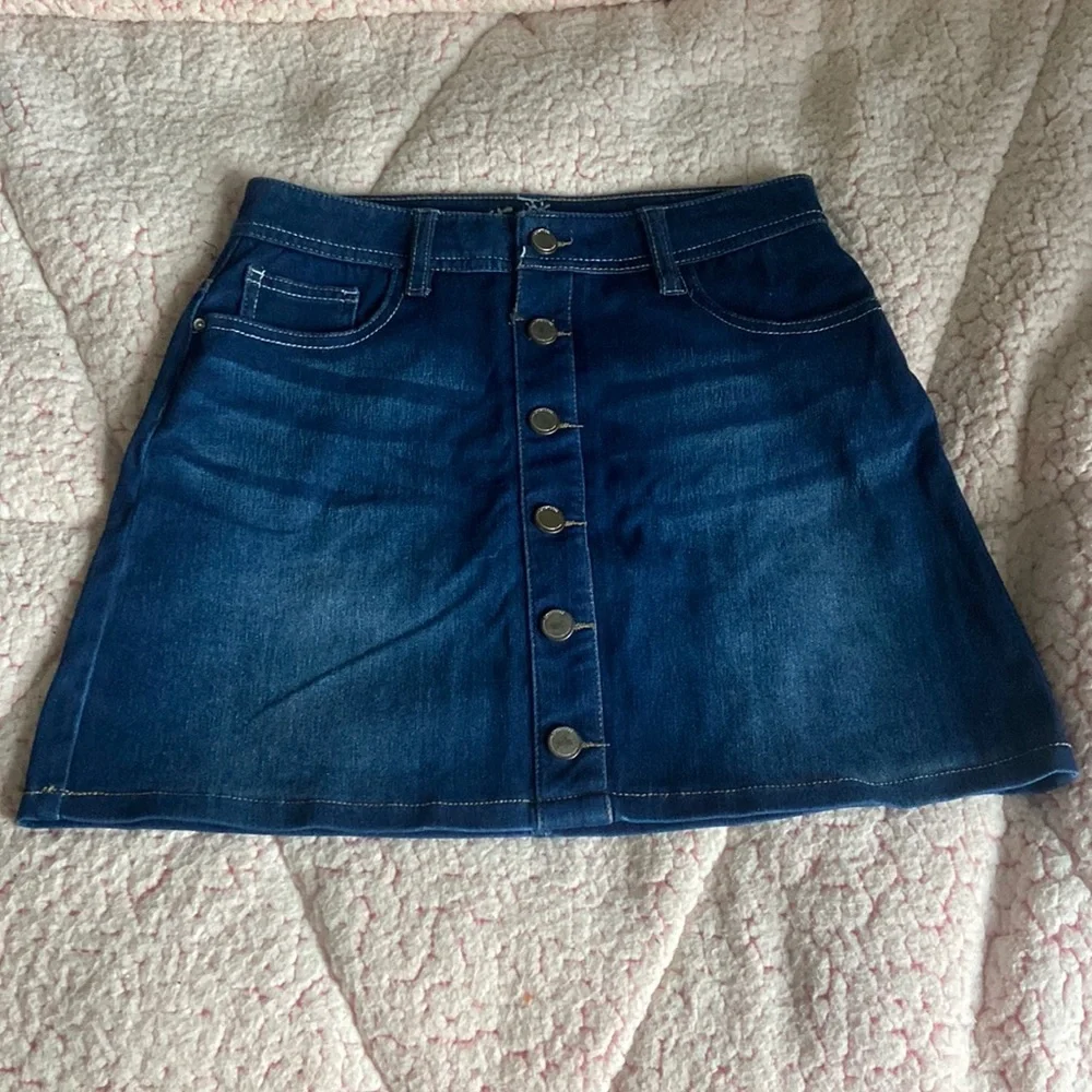 JUSTICE GIRLS BLUE JEAN SKIRT!!
